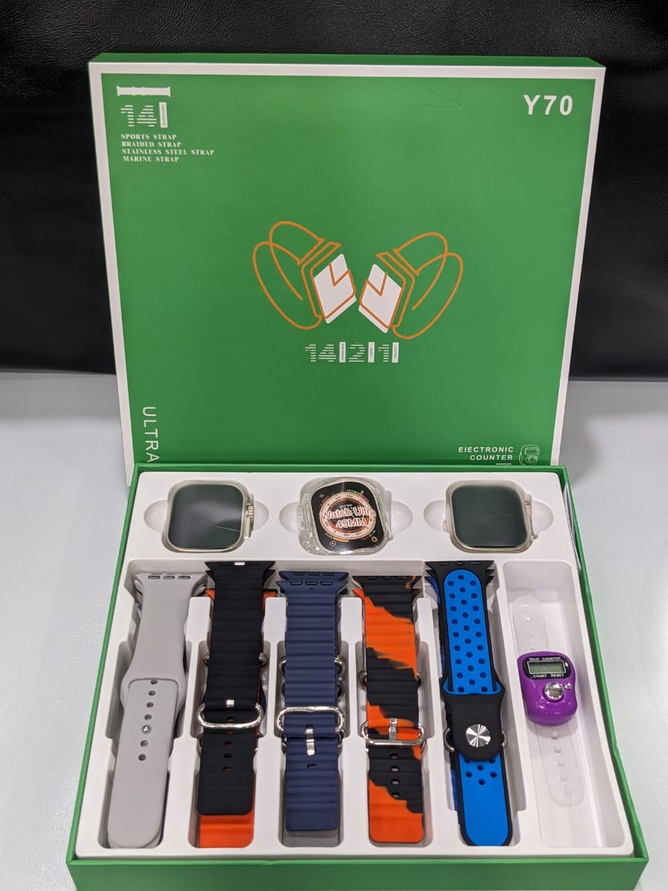 Y70 Ultra Smartwatch with 14 Straps